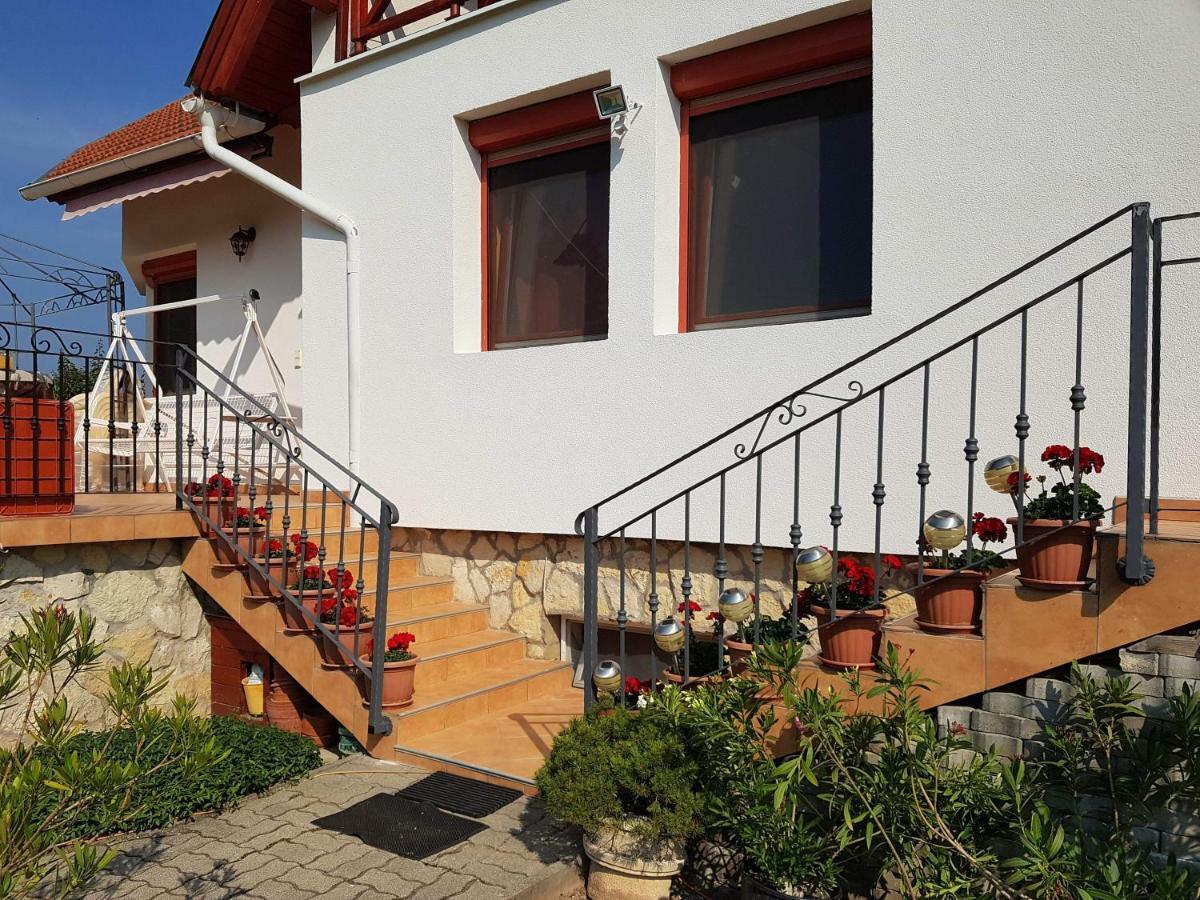 Rege Apartman Alsóörs Extérieur photo